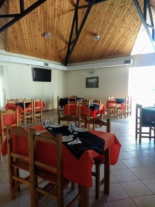 Hotel Hosteria Lago Cardiel Gobernador Gregores Exterior foto